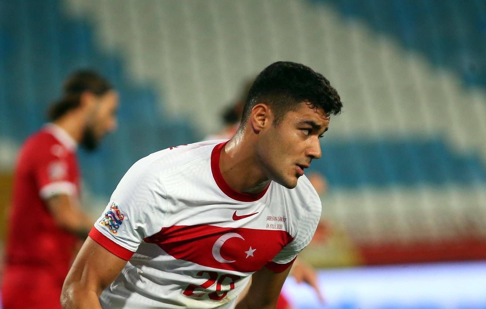 包含风云突变山东男篮关键战官宣签约,德甲版图或重绘,话题不断,资深球员宣示担当的词条 包含风云突变山东男篮关键战官宣签约,德甲版图或重绘,话题不断,资深球员宣示担当的词条